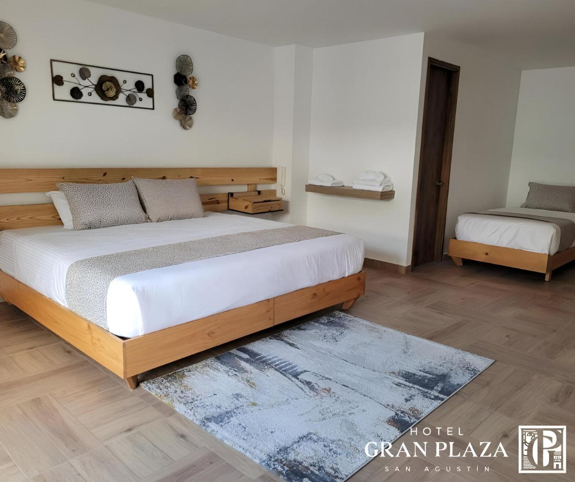 Hotel Gran Plaza San Agustin Bagian luar foto